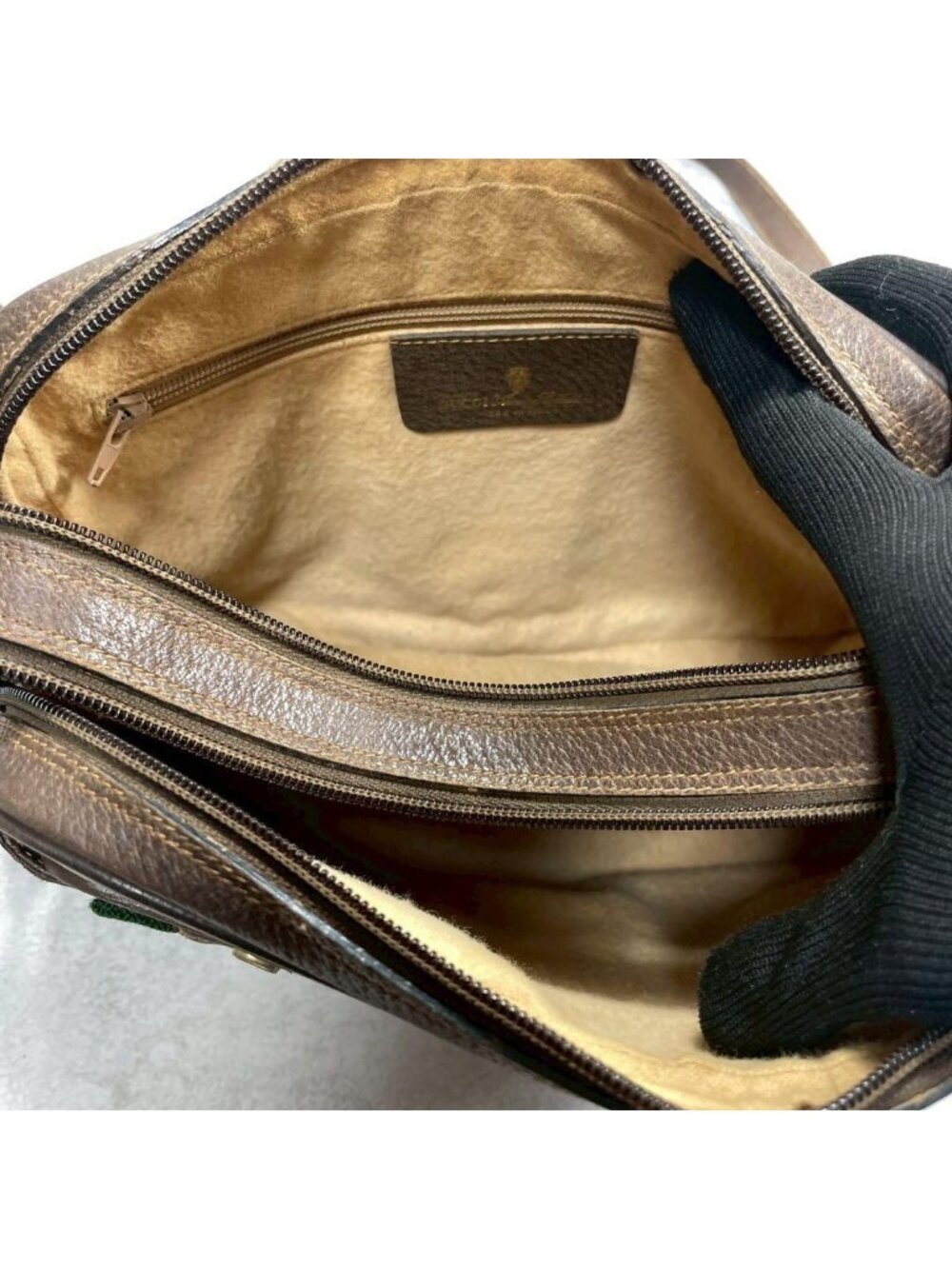 Gucci GG Sherry Line Shoulder Bag Brown Logo - Picture 5 of 10
